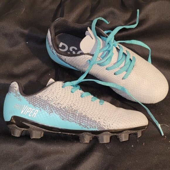DSG Soccer Cleats - Picture 2 of 5
